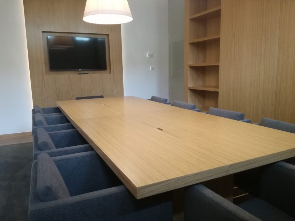 Salas de Reunião - Em Aveiro - Portugal Salas de Reunião - Em Aveiro